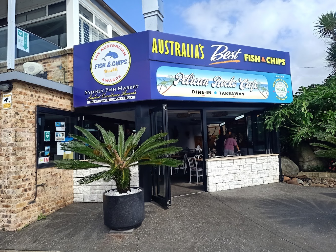 Pelican Rocks Seafood Restaurant & Cafe